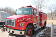 2004 Freightliner FL70 / E-One (Superior)