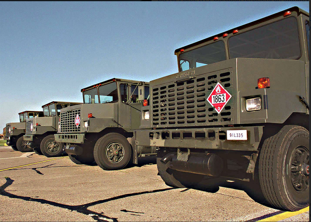 R 11 2. R-11 Refueler. 1972 Oshkosh. Oshkosh заправщик. Ошкош DAYZ.