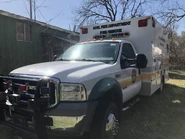 R2704.jpg (830 KB) 2005 Ford F-550 / 2001 remount ambulance
