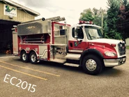 1422 Ste-Sophie.jpg (133 KB) Unité 1442 - 2013 Freightliner M2 112 /Carl Thibault © Éric Chagnon