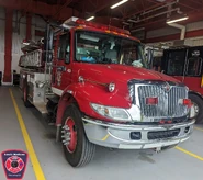 Unité 423 - 2005 International DuraStar 4400 / Pierce Contender