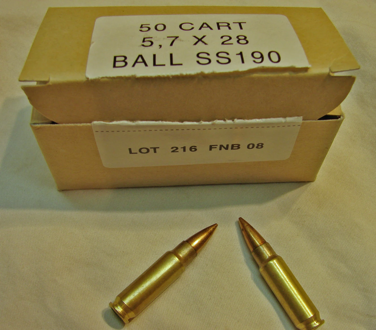 5.7x28mm (ss190)風ストラップ/ P90 やFive-seveNに（ป.ปืน）
