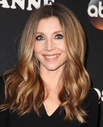 Sarah Chalke | Firefly Lane Wiki | Fandom