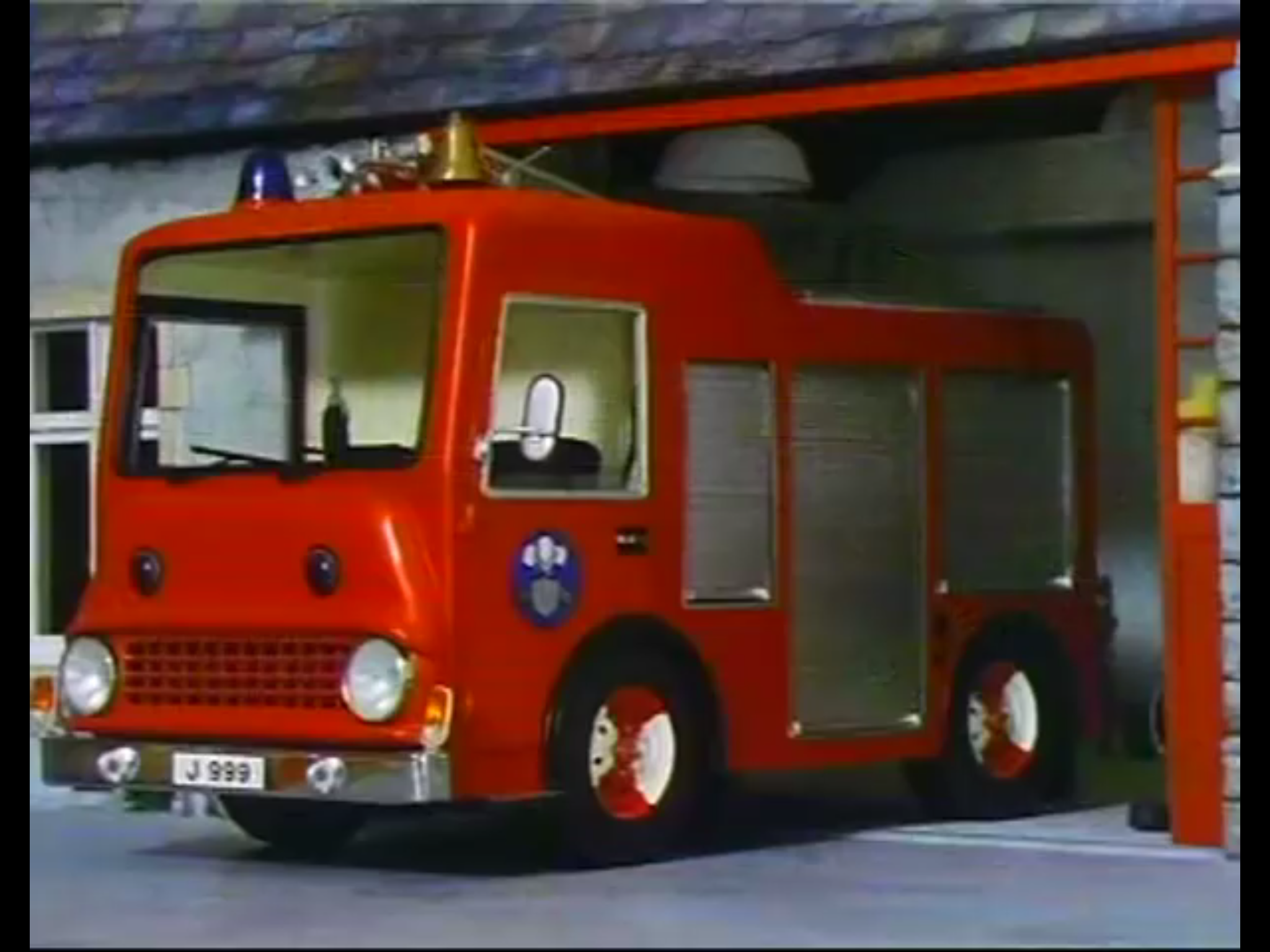 Fire engine discount fireman sam