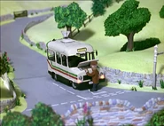 Trevor with his hand stuck in his bus's brake fluid chamber.jpg (95 KB) Trevor with his fingers stuck in his bus's brake fluid chamber