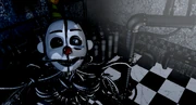Ennard implora Michael di collaborare.