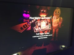 La schermata del menu della demo. La foto è stata scattata dal PAX East.