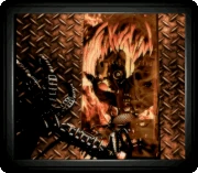 Scrap Baby crolla in preda a un'agonia devastante.
