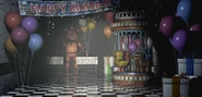 Toy Freddy nell'area giochi dopo che BB se ne è andato, illuminato e saturo per chiarezza.