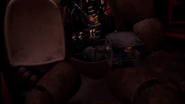 Il carillon di Freddy, in fase di rimozione.