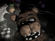 Withered Freddy fissa la telecamera nella Stanza delle Feste 3.