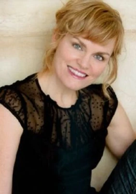 Stephnie Weir | Flash Forward Wiki | Fandom