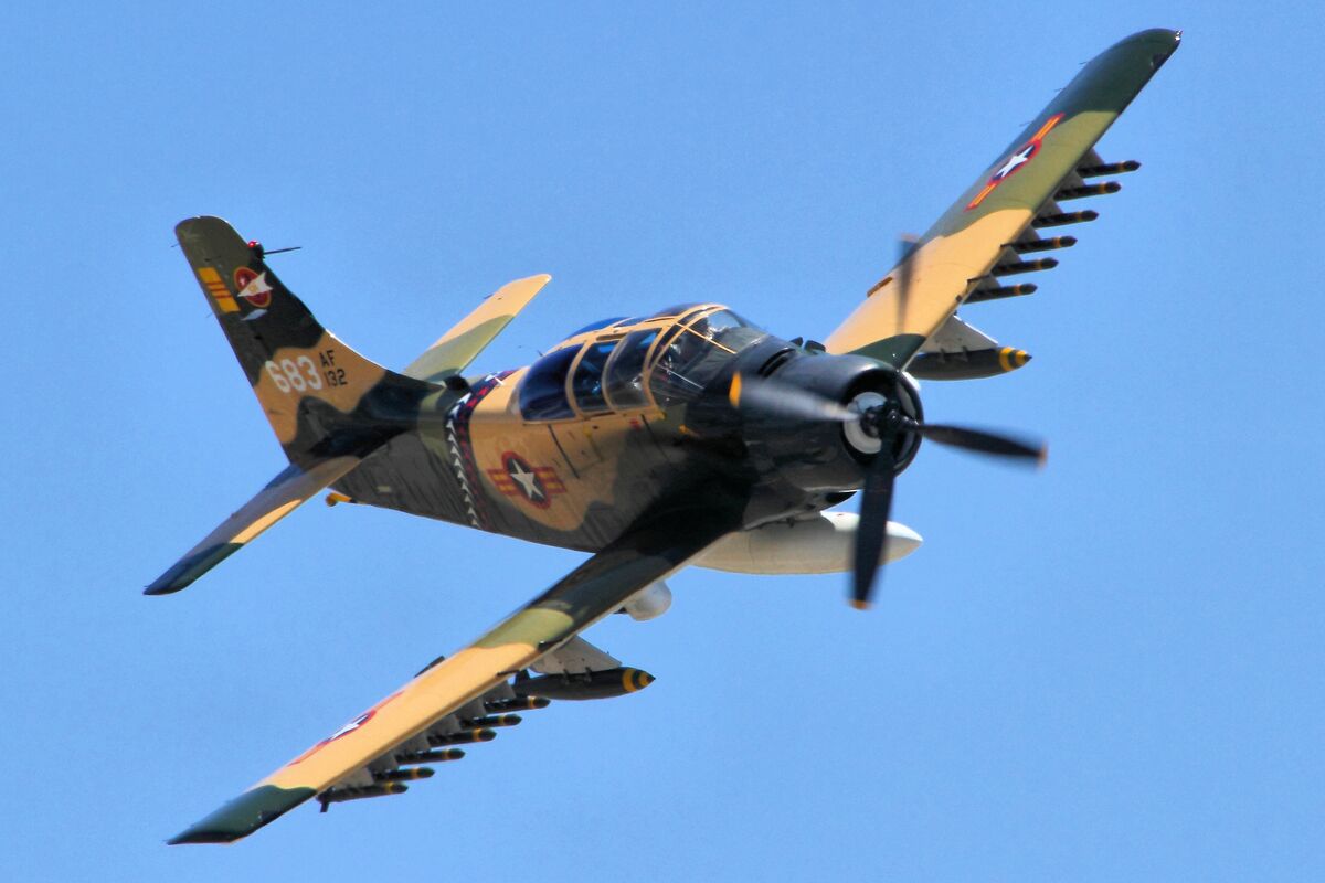 Douglas a 1 skyraider