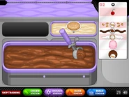 用勺子舀取面团