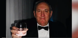 Chicago man dies