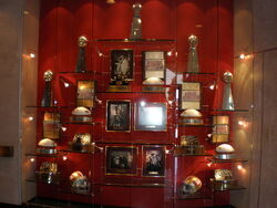 SF 49ers HQ tophy wall