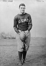 Harvard halfback Eddie Mahan