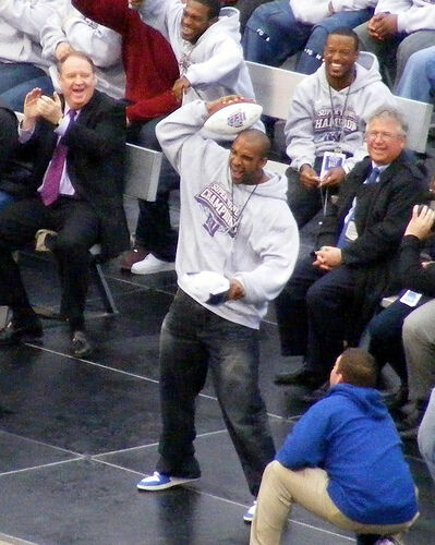 NO FILM, NO VIDEO, NO TV, NO DOCUMENTARY - The New York Giants David Tyree  (85) and Reuben Droughns (22) celebrate a 17-14 Giants' victory in Super  Bowl XLII at University of