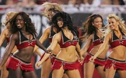 012 sexy nfl cheerleader.jpg (64 KB)