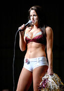 Redskins cheerleaders Iraq 3.jpg (50 KB)