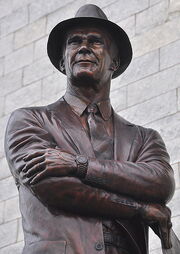 Tom Landry sculpture