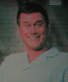 Larry Hagman in FAM 2x01 at 02:00 (press review)