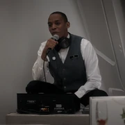 FAM 301 30.04 DJ Polaris