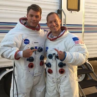 Episode 1x01 Neil Armstrong (Jeff Branson) Buzz Aldrin (Chris Agos)