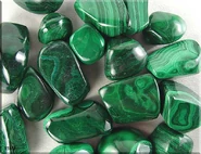Malachite.jpg (55 KB) Tumbled malachite stones.