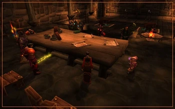 Man versammelt sich damit Julene aus dem Buch vorließt