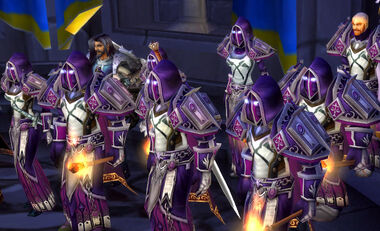 Der Orden im vollen Ornat bei der Beisetzung von Großinquisitor Kerzufal