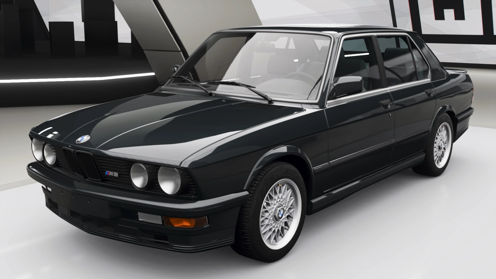 1988 BMW M5 - Front