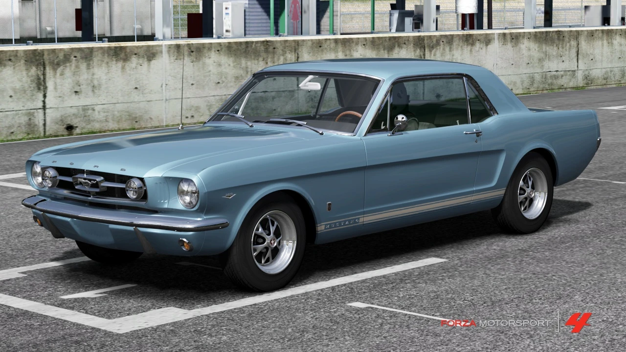 Ford Mustang GT Coupe thumbnail