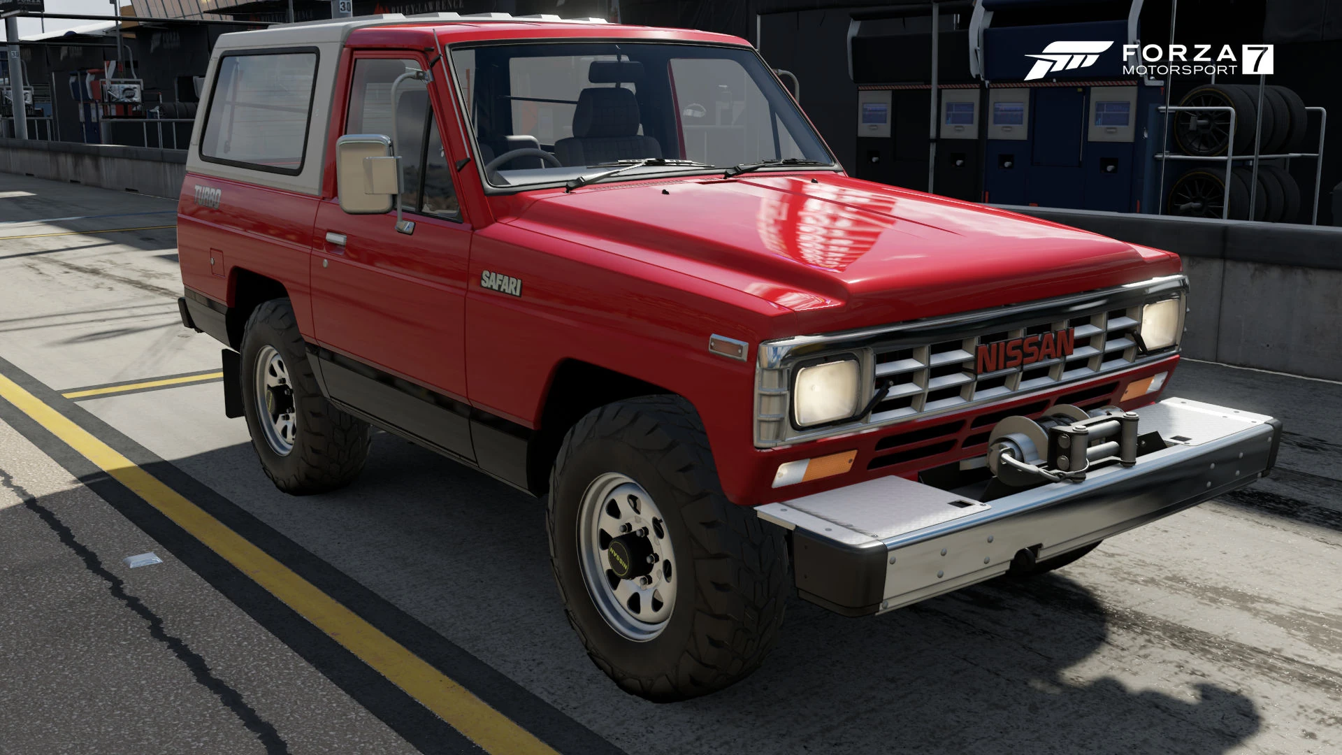 1985 Nissan Safari Turbo - Front