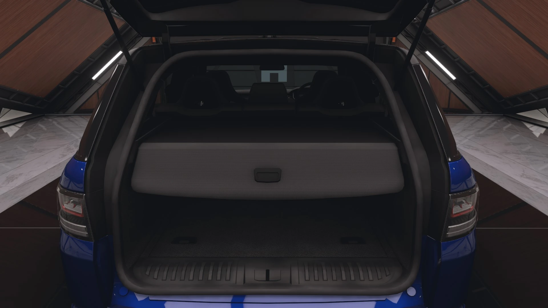 2015 Land Rover Range Rover Sport SVR - Trunk