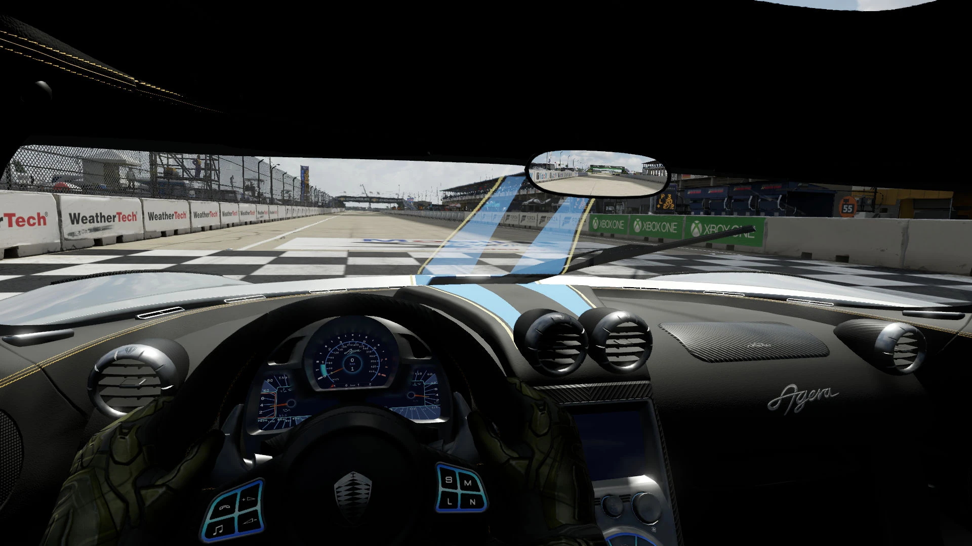 2011 Koenigsegg Agera - Interior