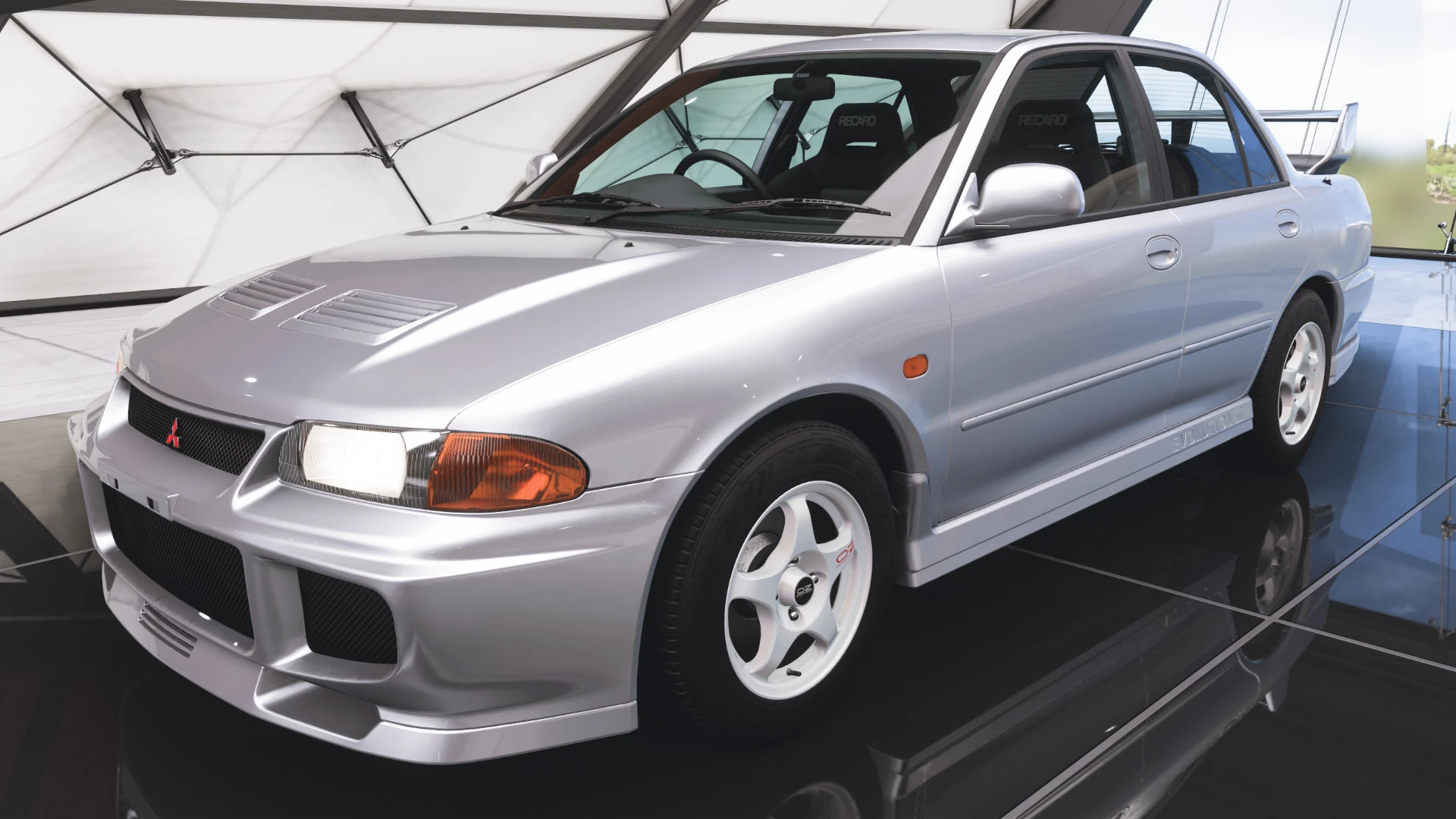 1995 Mitsubishi Lancer Evolution III GSR - Front