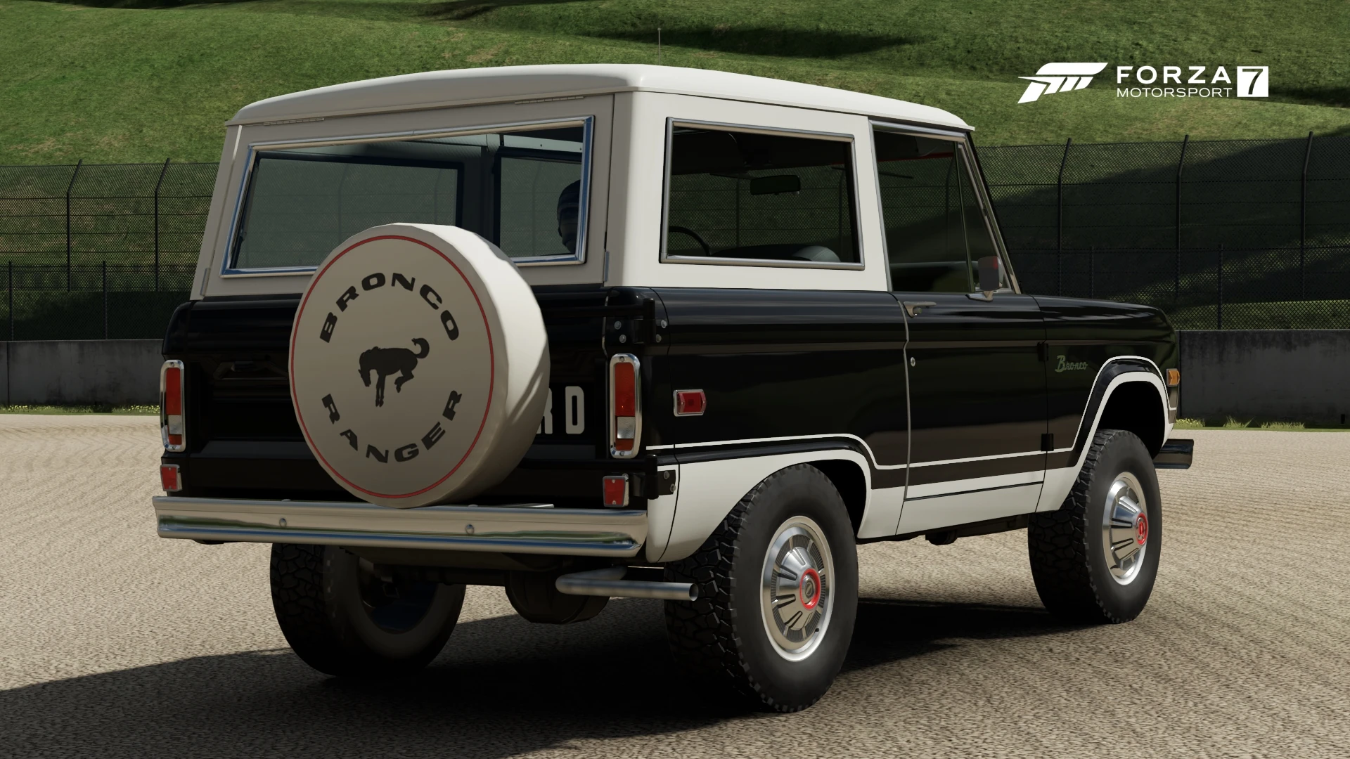 Ford Bronco thumbnail