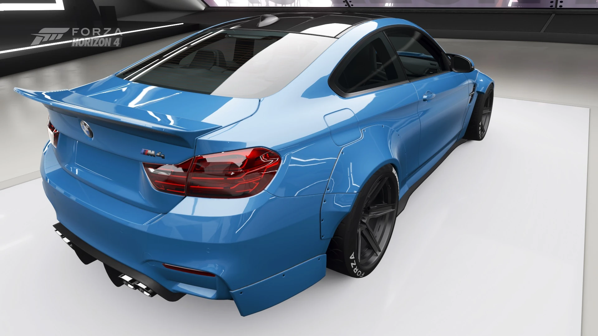2014 BMW M4 Coupé - Rear