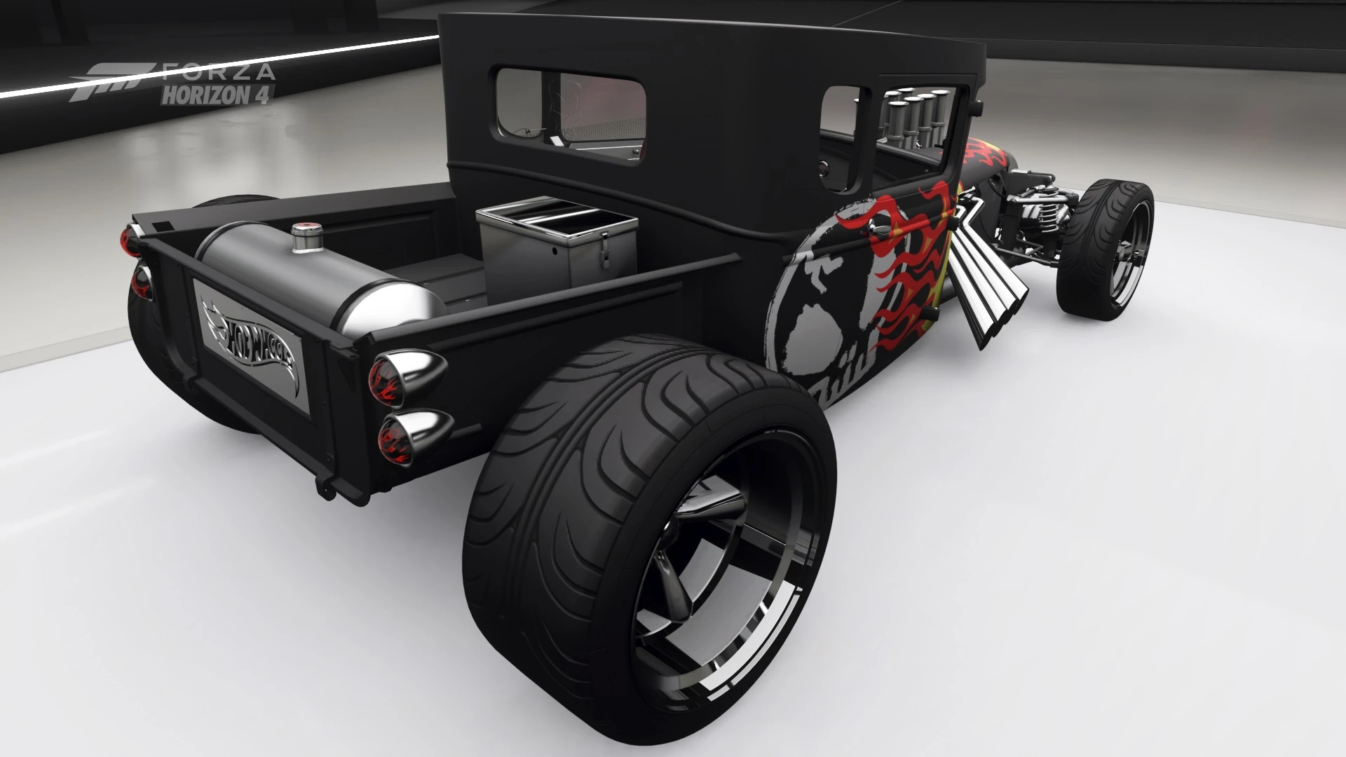 Hot Wheels Bone Shaker thumbnail