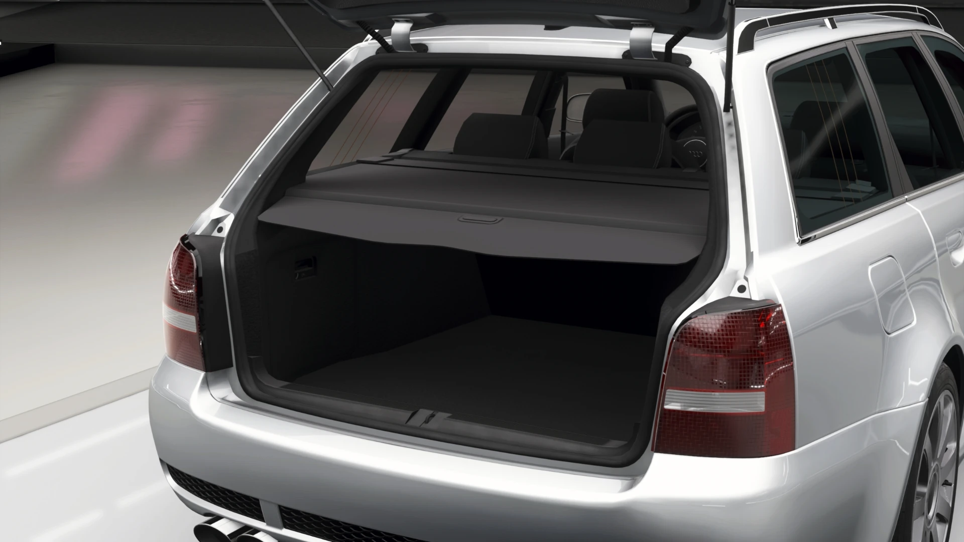 2001 Audi RS 4 Avant - Trunk
