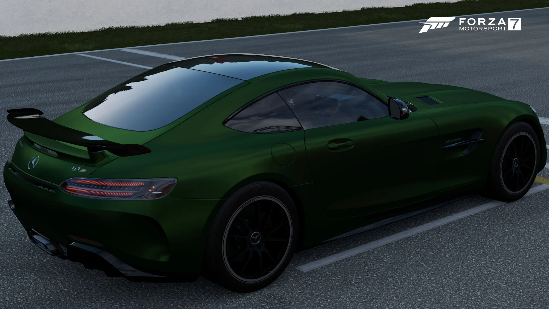 Mercedes-AMG GT R thumbnail