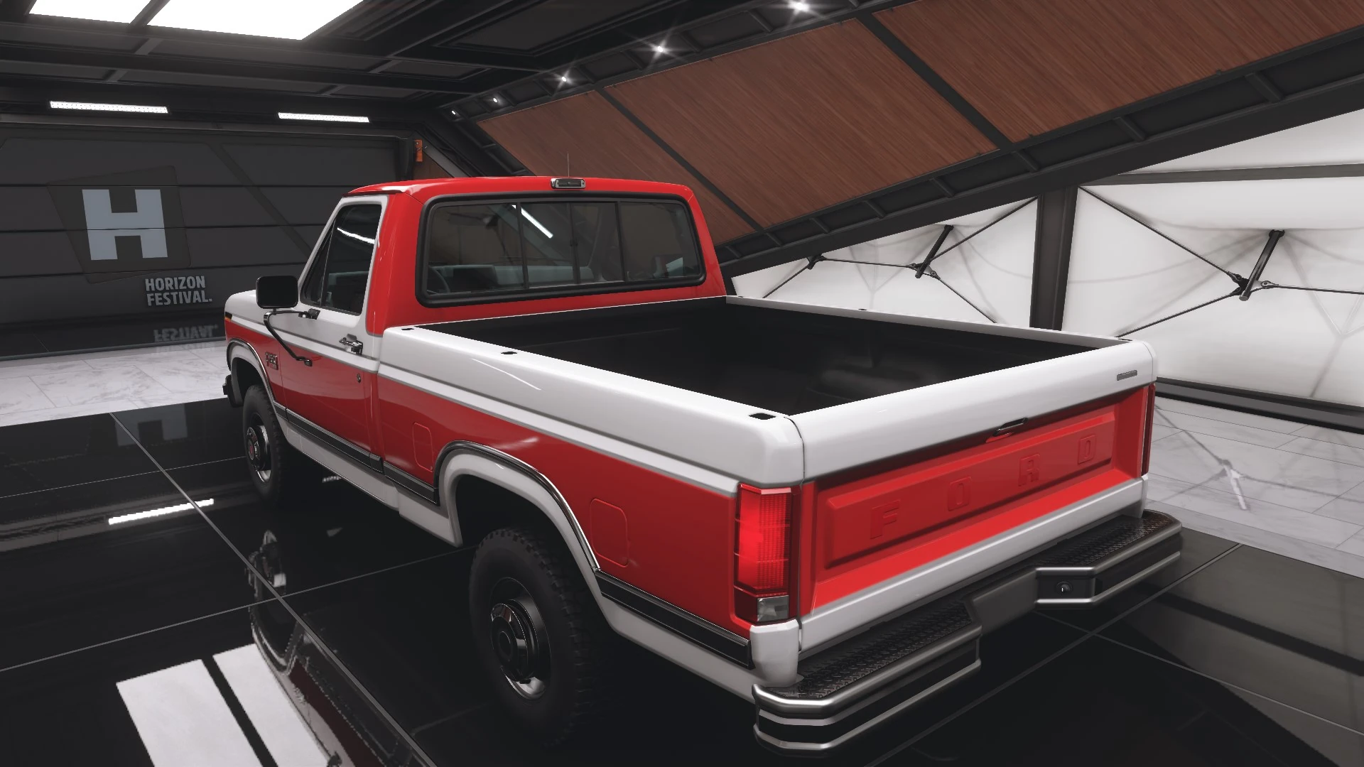1986 Ford F-150 XLT Lariat - Rear