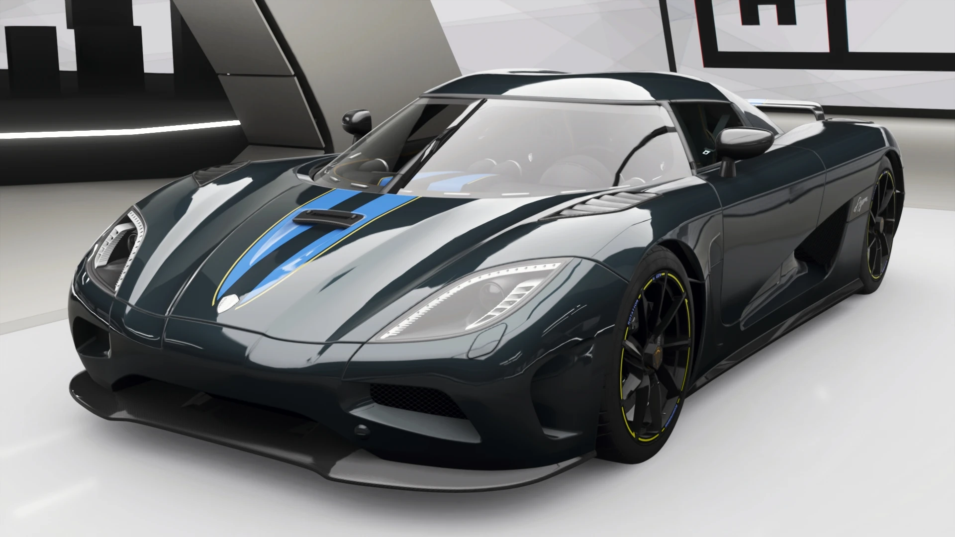 2011 Koenigsegg Agera - Front