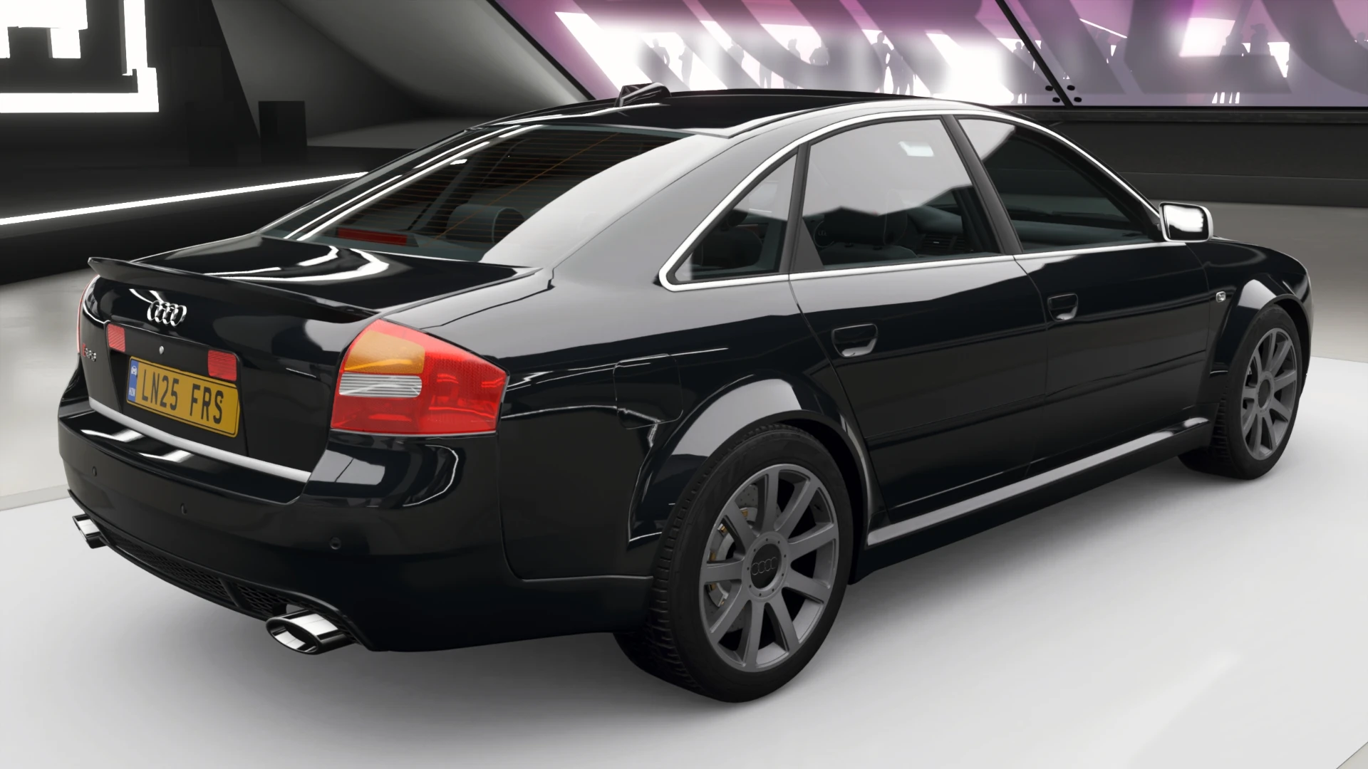 2003 Audi RS 6 - Rear