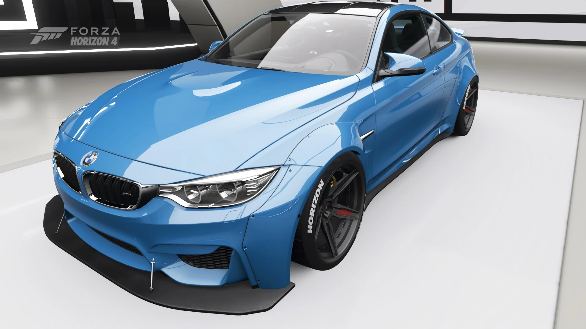 BMW M4 Coupe thumbnail