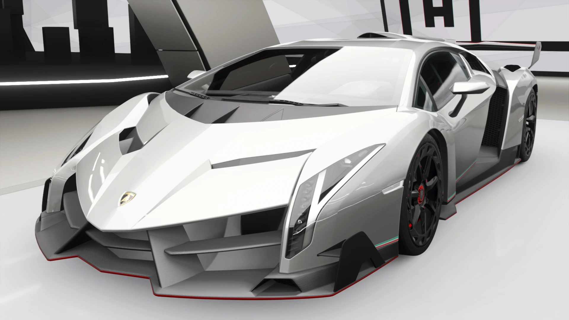 2013 Lamborghini Veneno - Front