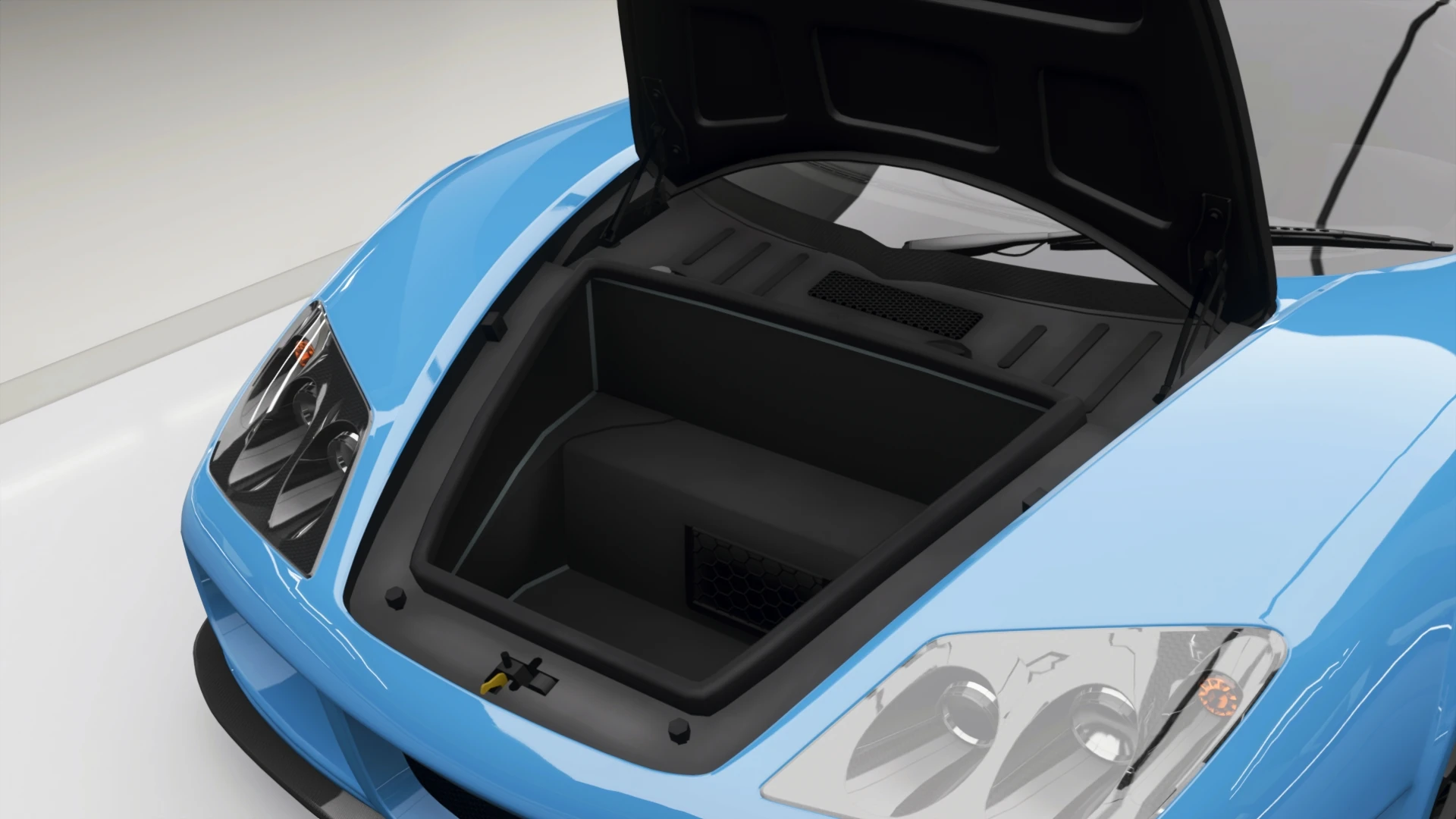 2010 Noble M600 - Trunk