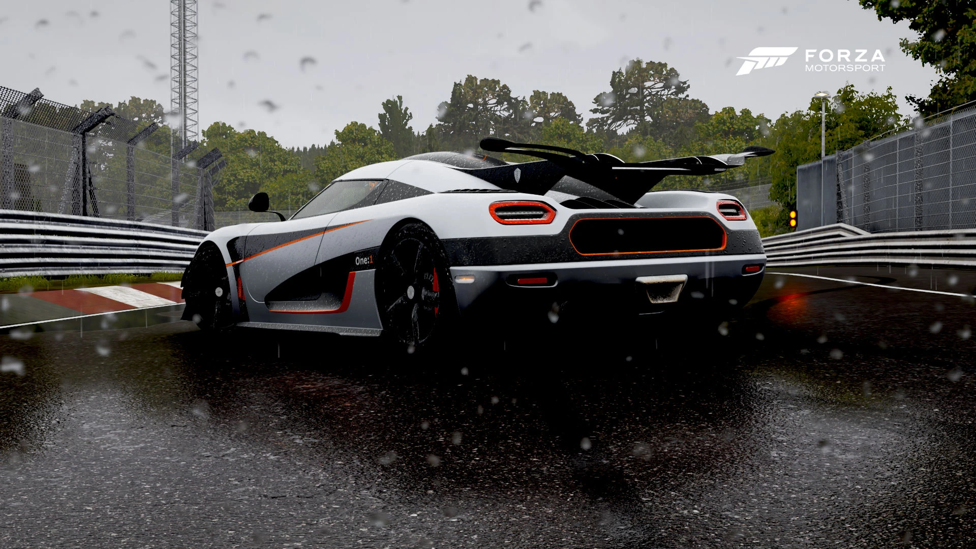 Koenigsegg One:1 thumbnail