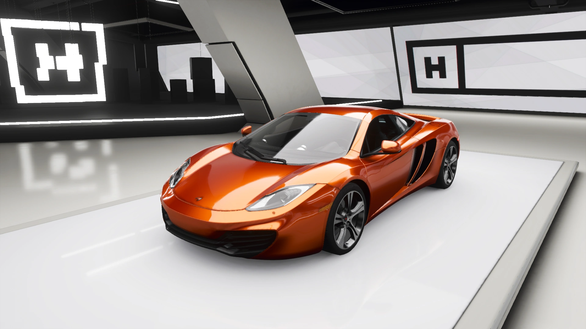 2011 McLaren 12C Coupé - Front